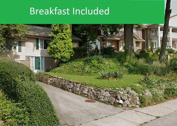 Niagara Riverview Closest To Falls, Free Breakfast Delivered Daily