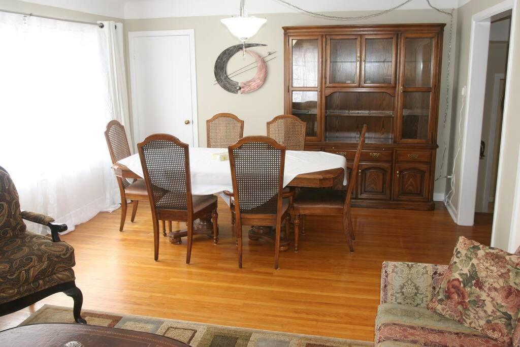 Riverview Closest To Falls, Free Breakfast Delivered Daily Hébergement de vacances Niagara Falls
