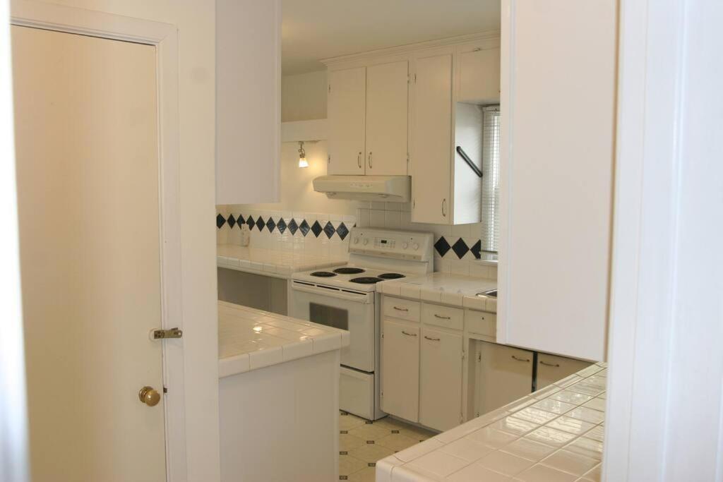 Riverview Closest To Falls, Free Breakfast Delivered Daily Hébergement de vacances *